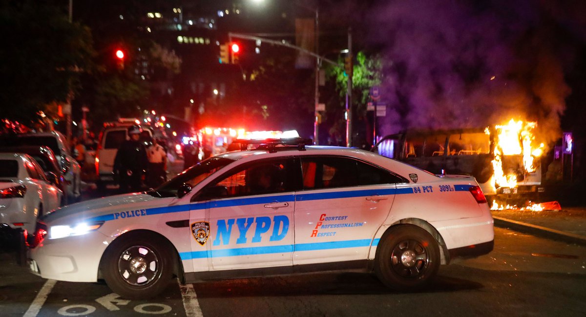 Brooklyn lawyers charged in Molotov cocktail attack on NYPD cruiser Еврейский сайт Украины